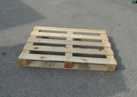 1000x1200 reconditioned wooden pallet